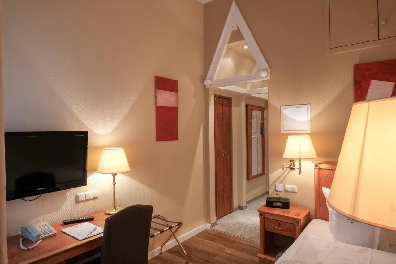 Budget By Hotel Savoy Хановер Екстериор снимка